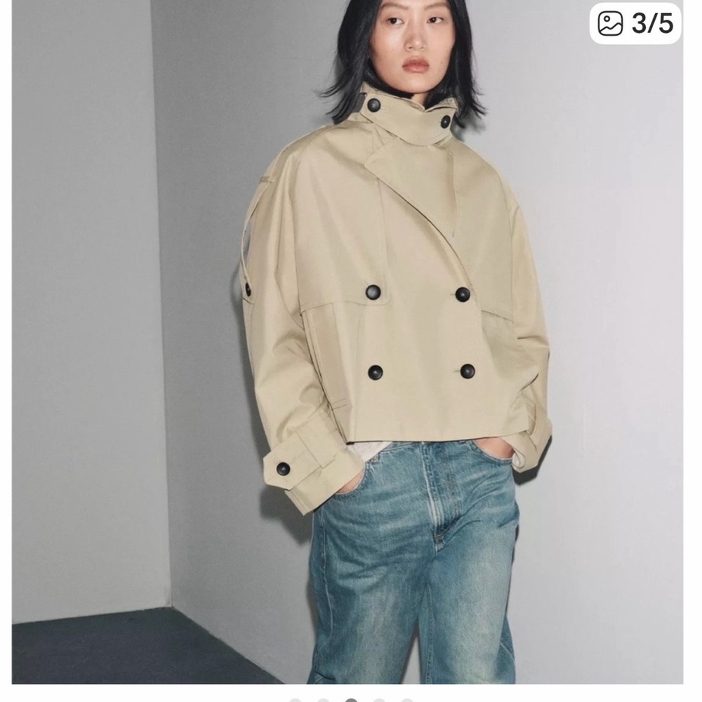 Zara Cropped Beige Double-Breasted Trench Jacket, size M